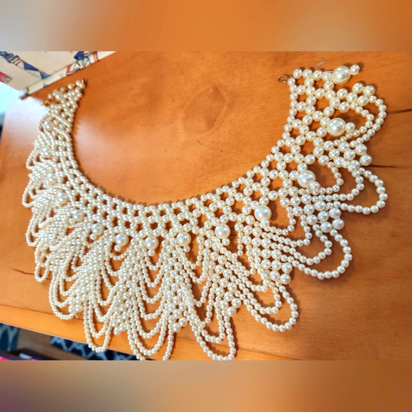 16" Pearl Collar Necklace - Picture 3 of 3